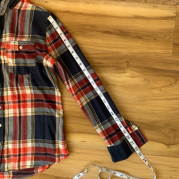 Mossimo Supply Co. Plaid Button Down in Red and Navy - Picture 6 of 10